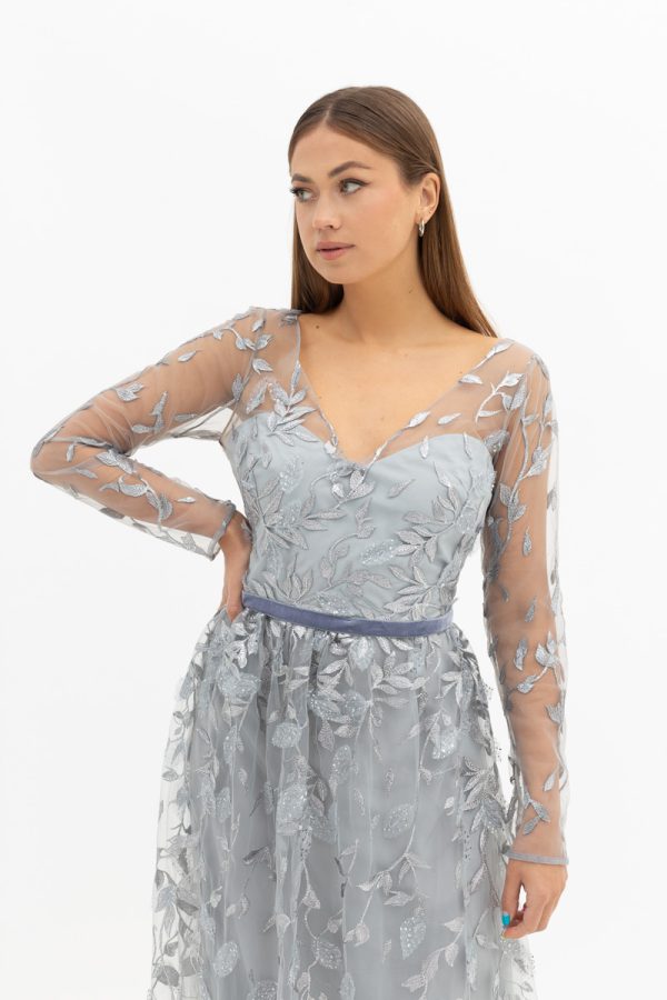 Leaf-embroidered gown blue M